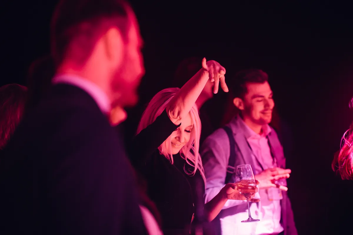 Content-Ersteller beim BrandEx Award 2023 feiern kreative Auszeichnungen.
